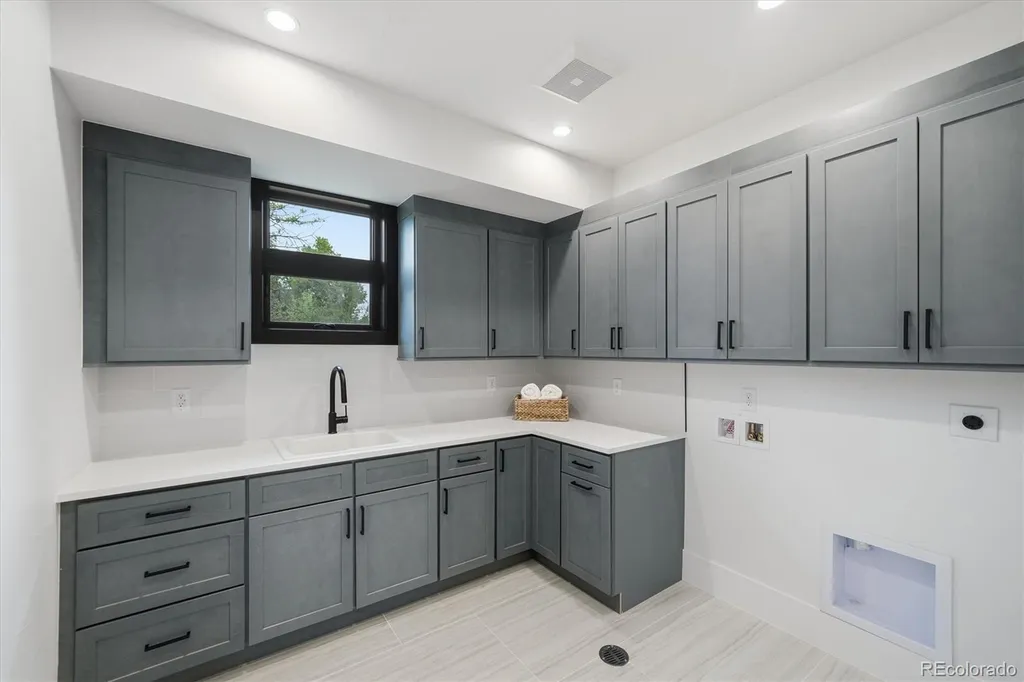 2442 S Saint Paul Street Denver CO 80210