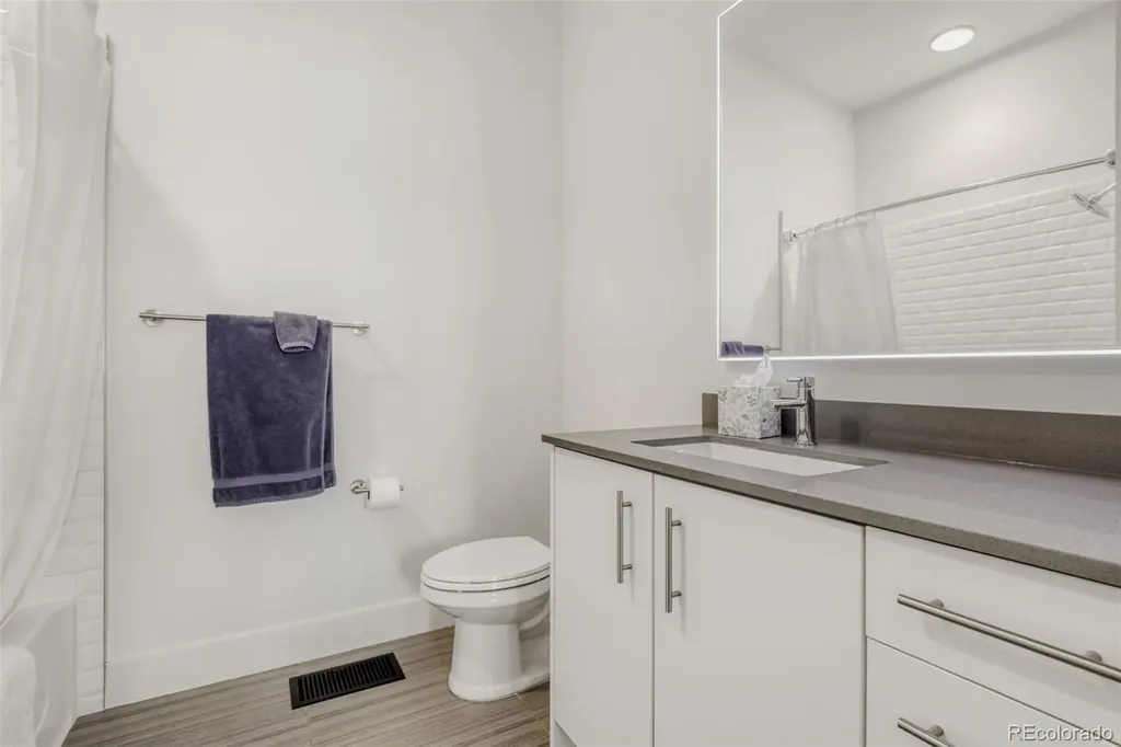 2530 Lawrence Street Denver CO 80205