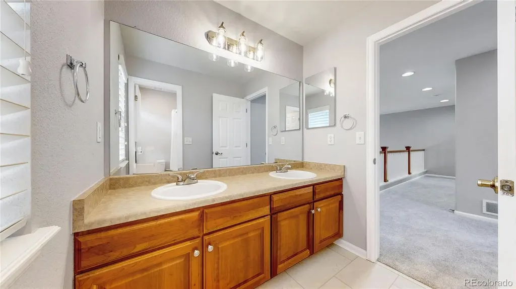 10536 Cimarron Street Longmont CO 80504