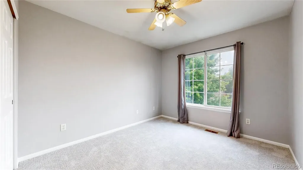 10536 Cimarron Street Longmont CO 80504