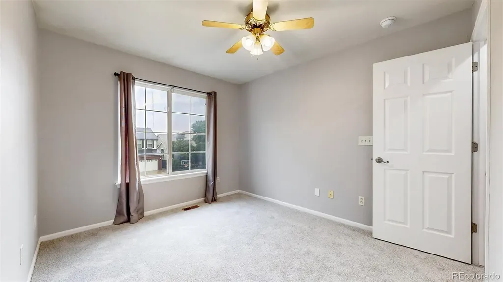 10536 Cimarron Street Longmont CO 80504