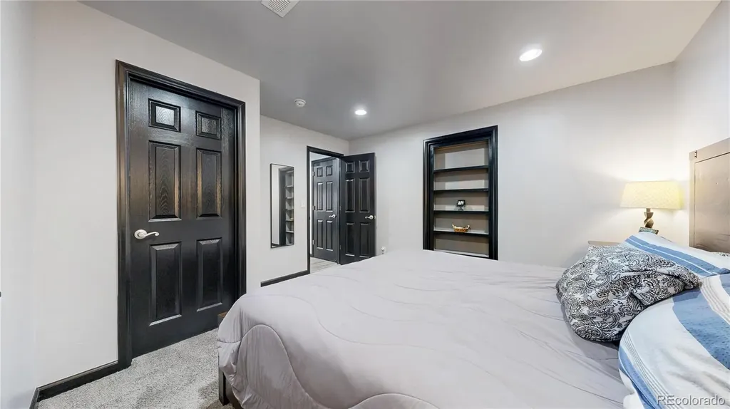 10536 Cimarron Street Longmont CO 80504