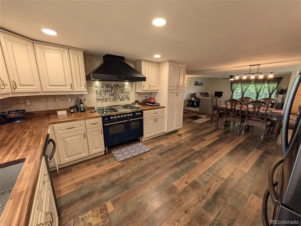 14597 County Road 41 Sterling CO 80751