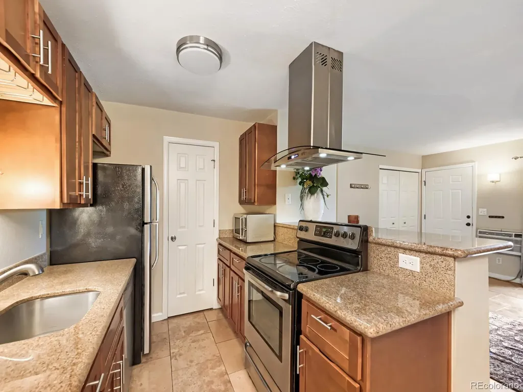 695 Manhattan Drive Boulder CO 80303
