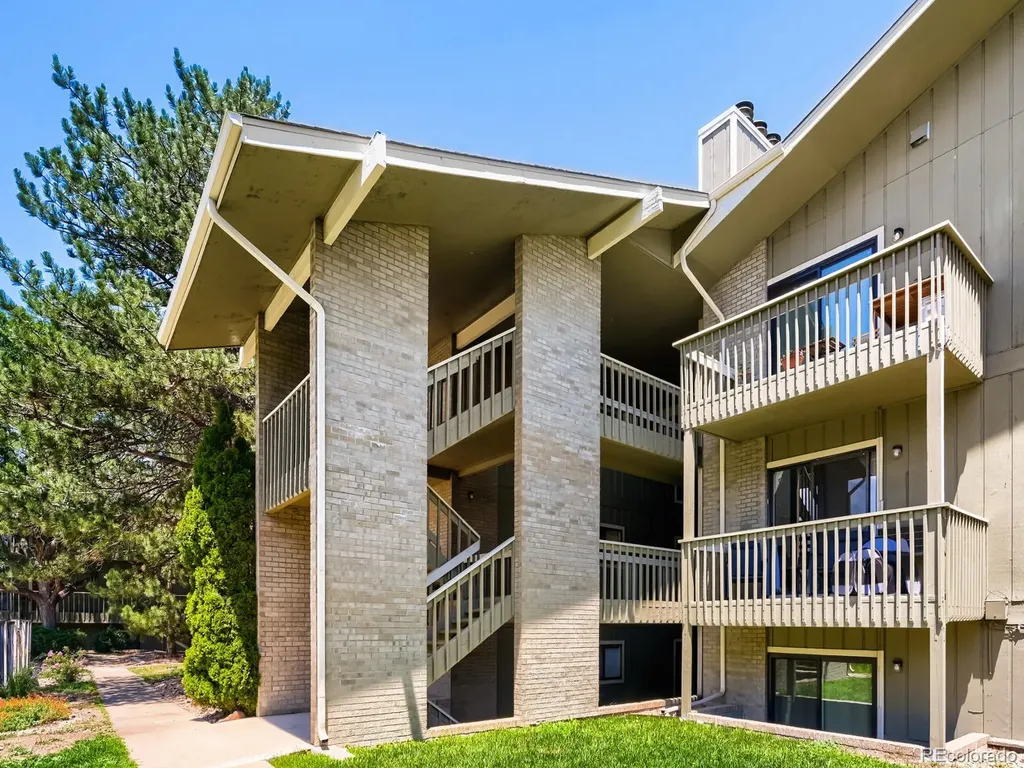 695 Manhattan Drive Boulder CO 80303