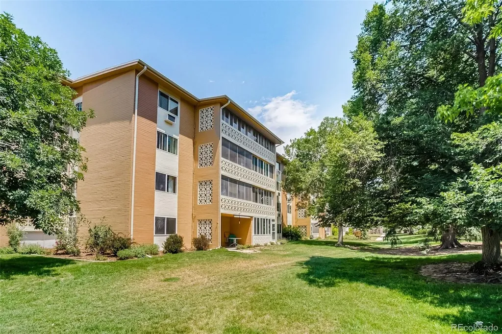 795 S Alton Way Denver CO 80247
