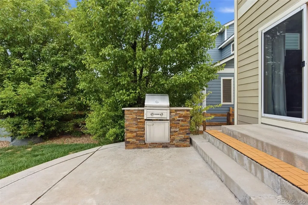 8343 Gladiola Street Arvada CO 80005