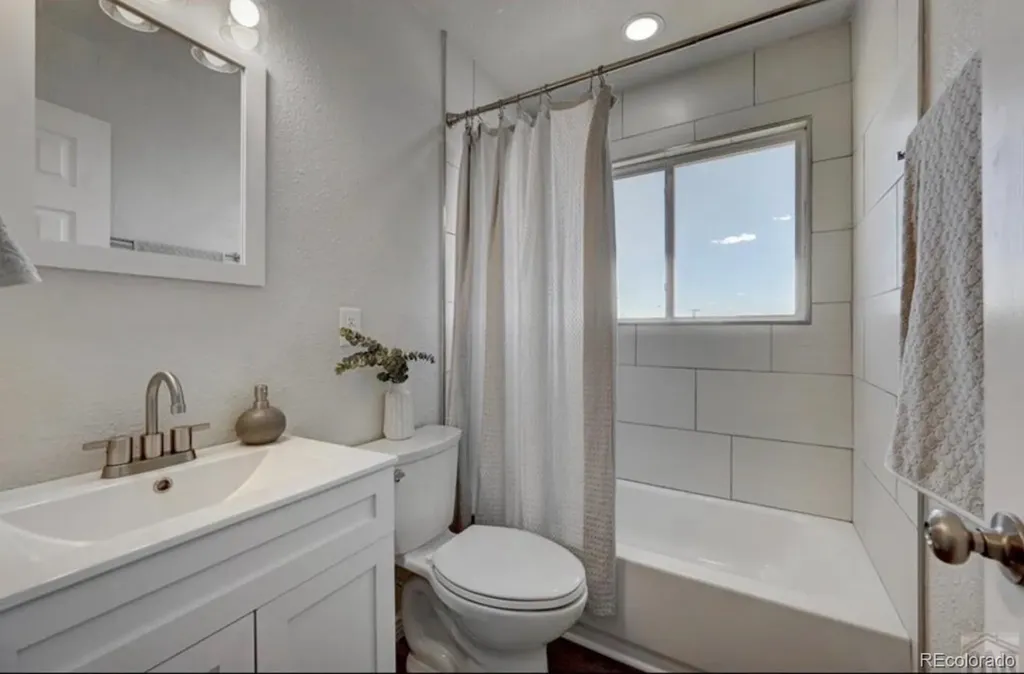 3417 Avondale Boulevard Avondale CO 81022