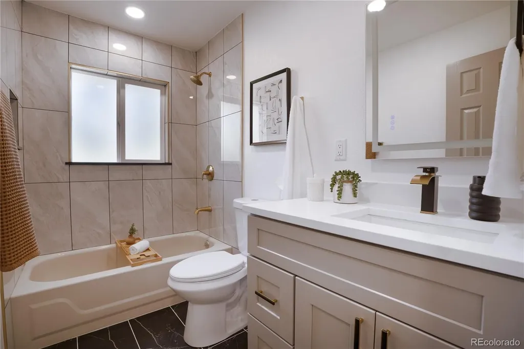 451 Lansing Street Aurora CO 80010