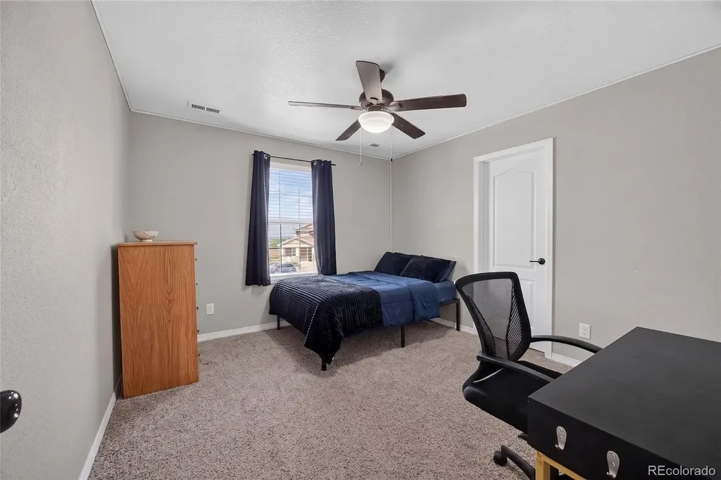 4862 S Versailles Court Aurora CO 80015
