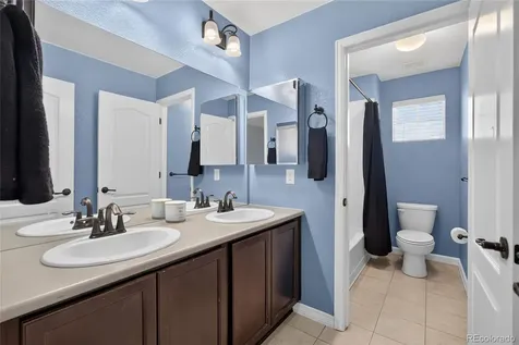 4862 S Versailles Court Aurora CO 80015