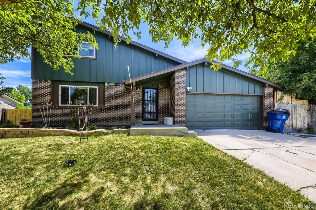 9400 W Burgundy Avenue Littleton CO 80123