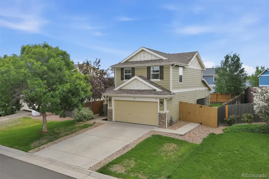 867 Sagebrush Lochbuie CO 80603