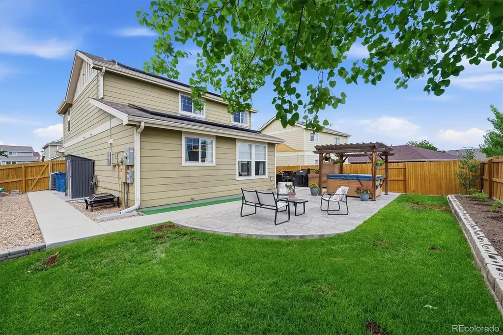 867 Sagebrush Lochbuie CO 80603