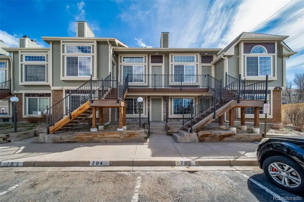 1885 S Quebec Way Denver CO 80231