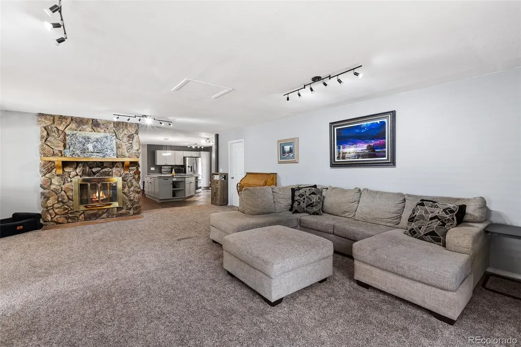 861 Teller Lane Woodland Park CO 80863