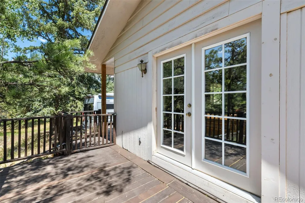 861 Teller Lane Woodland Park CO 80863