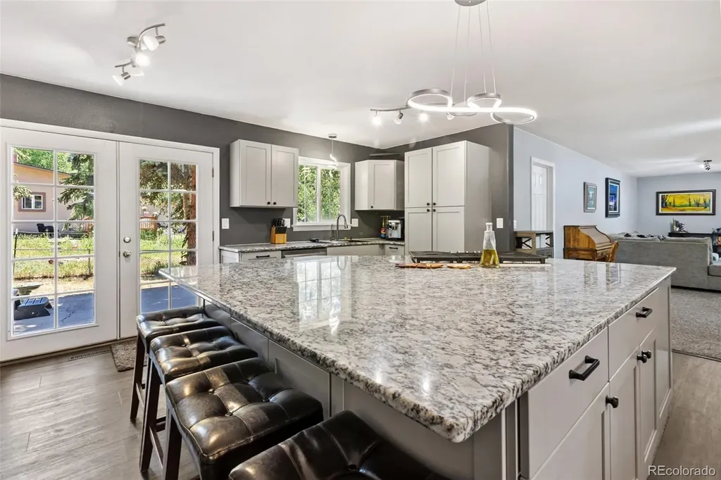 861 Teller Lane Woodland Park CO 80863