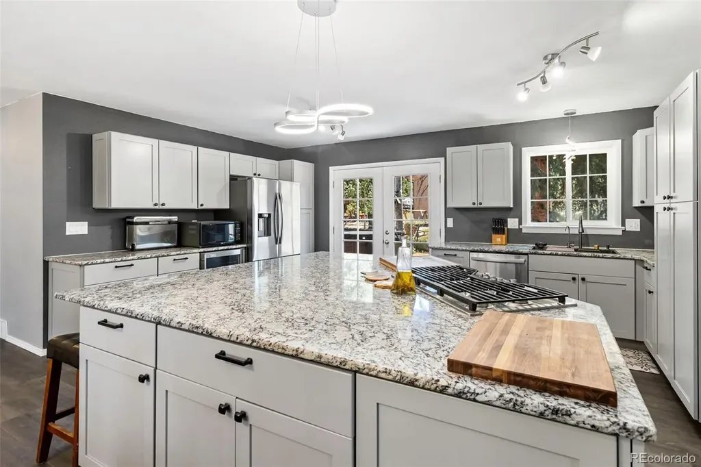 861 Teller Lane Woodland Park CO 80863