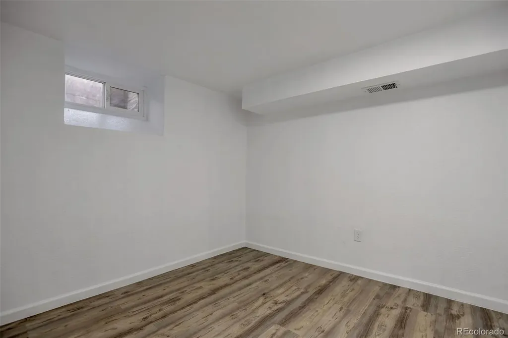 1172 Iola Street Aurora CO 80010