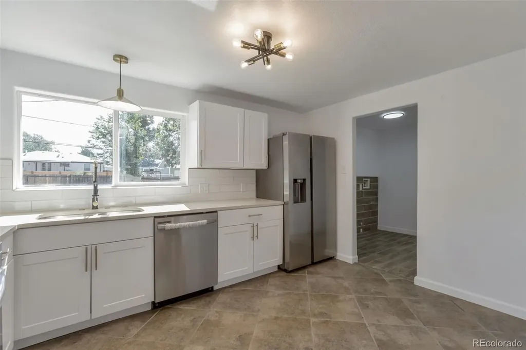 1172 Iola Street Aurora CO 80010