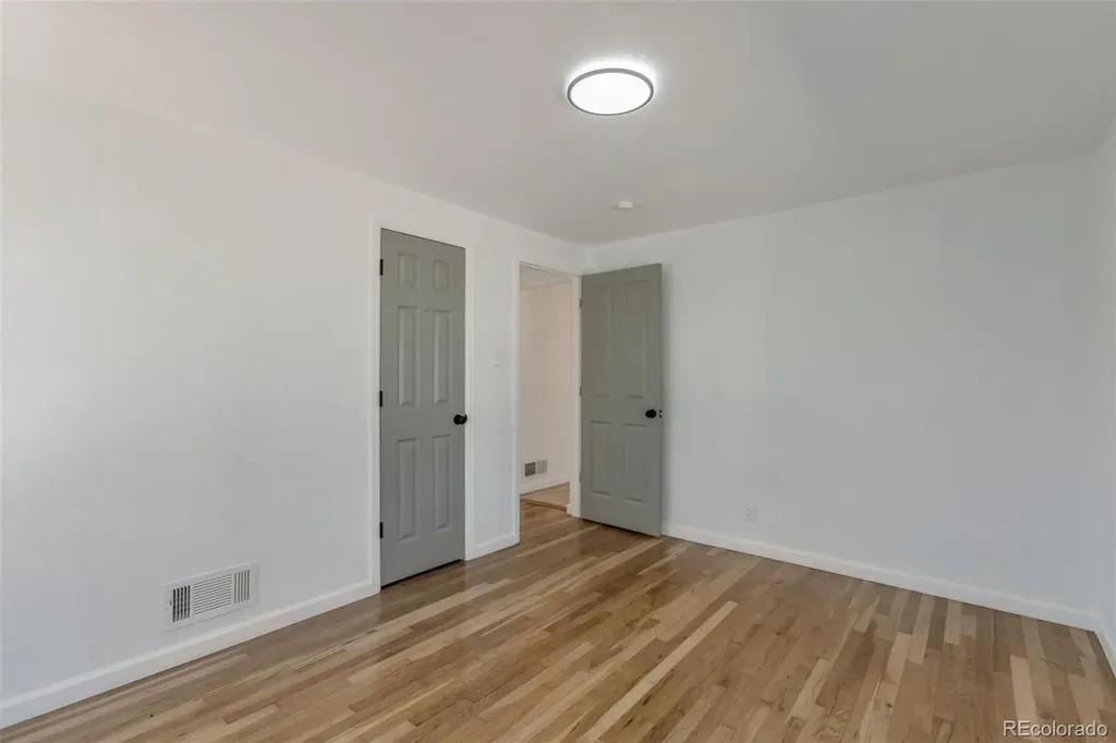 1172 Iola Street Aurora CO 80010
