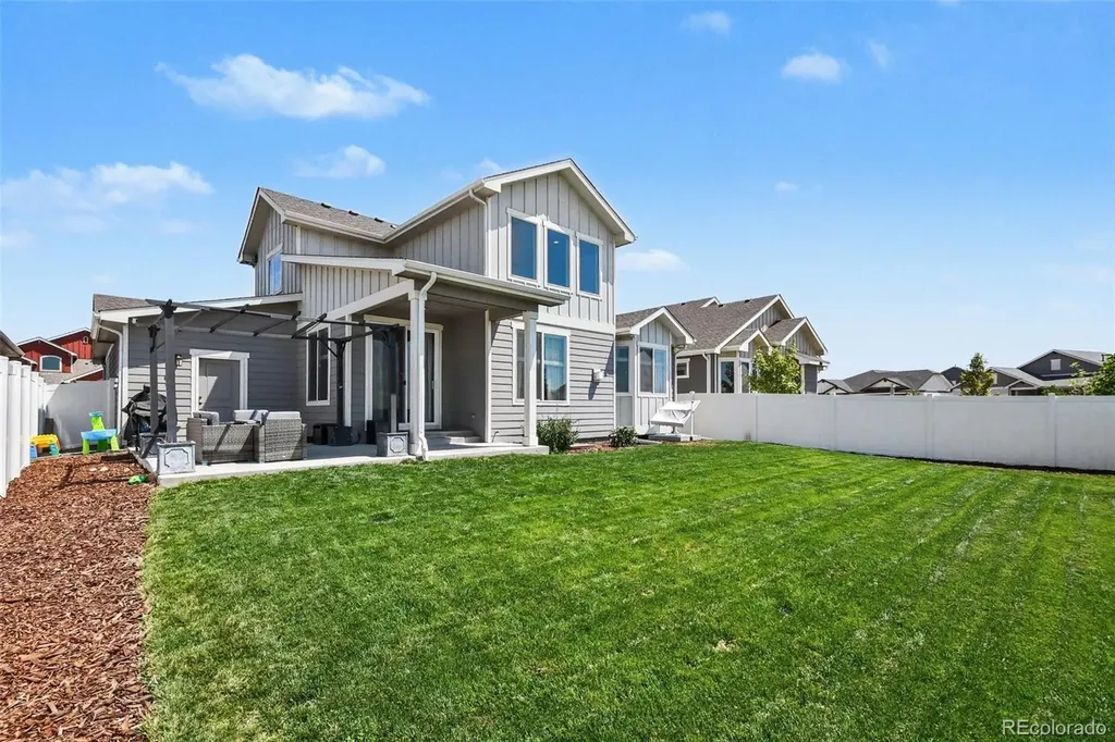 1833 Castle Hill Drive Windsor CO 80550