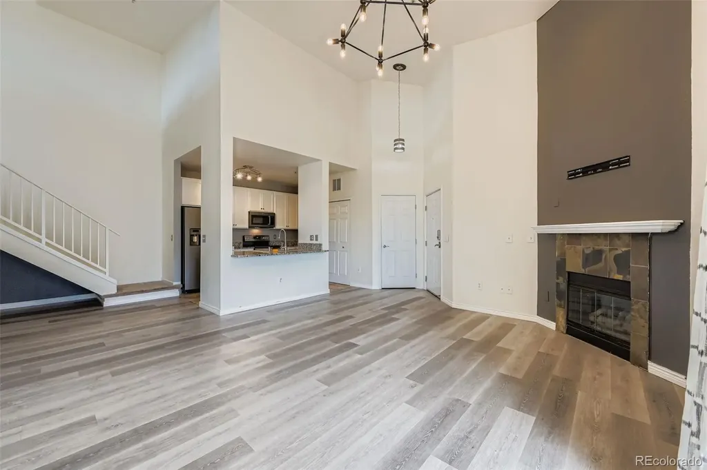 3872 S Dallas Street Aurora CO 80014