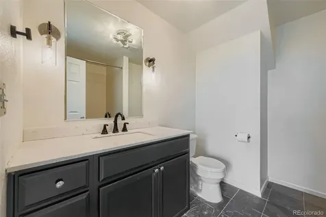 3872 S Dallas Street Aurora CO 80014