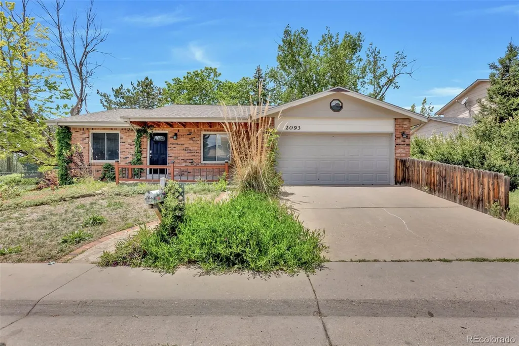 2093 S Rifle Street Aurora CO 80013
