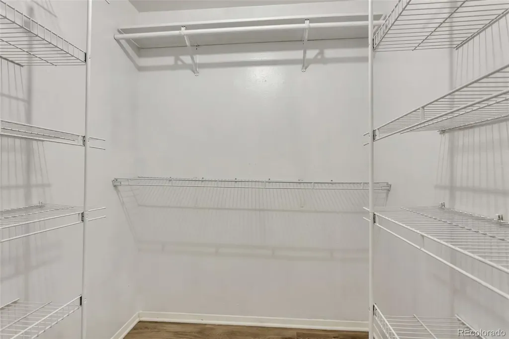 2093 S Rifle Street Aurora CO 80013