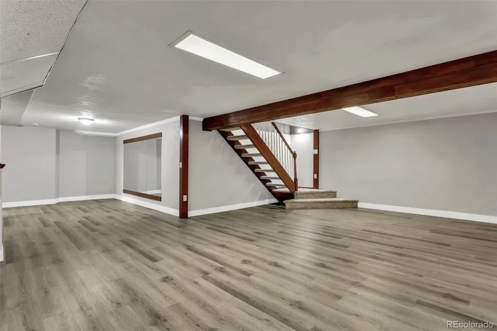 2093 S Rifle Street Aurora CO 80013