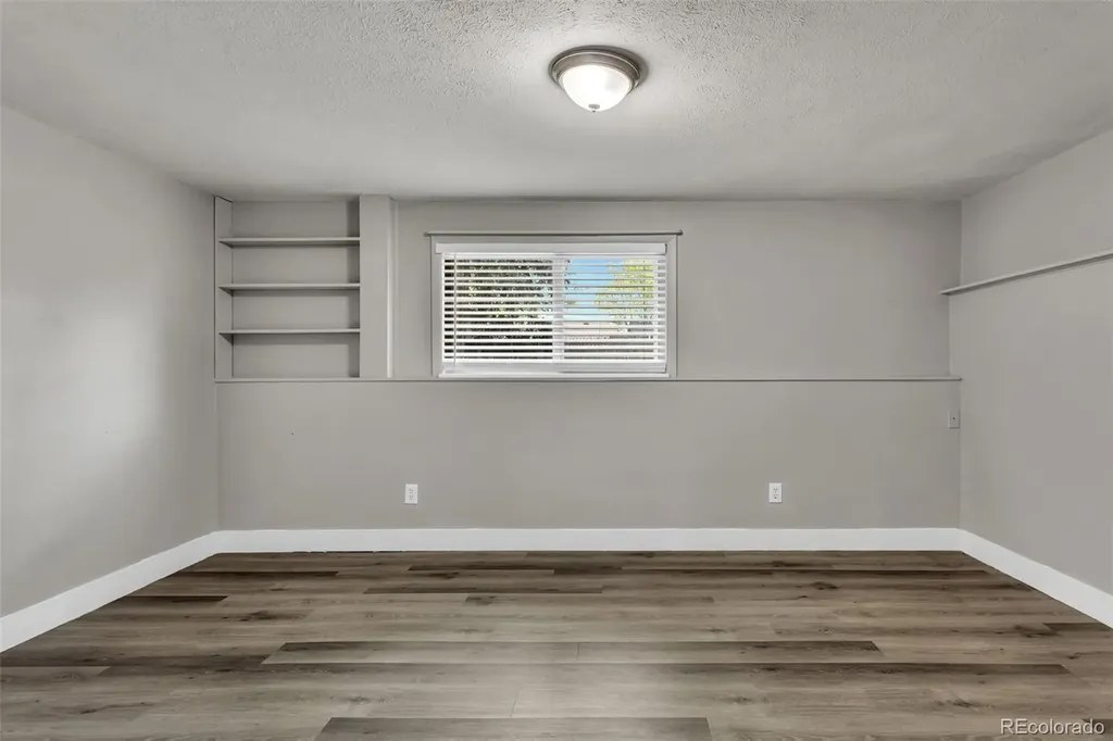 2093 S Rifle Street Aurora CO 80013