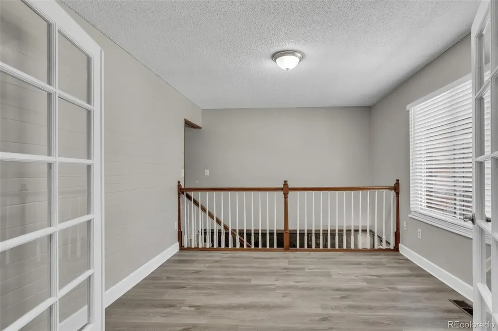 2093 S Rifle Street Aurora CO 80013