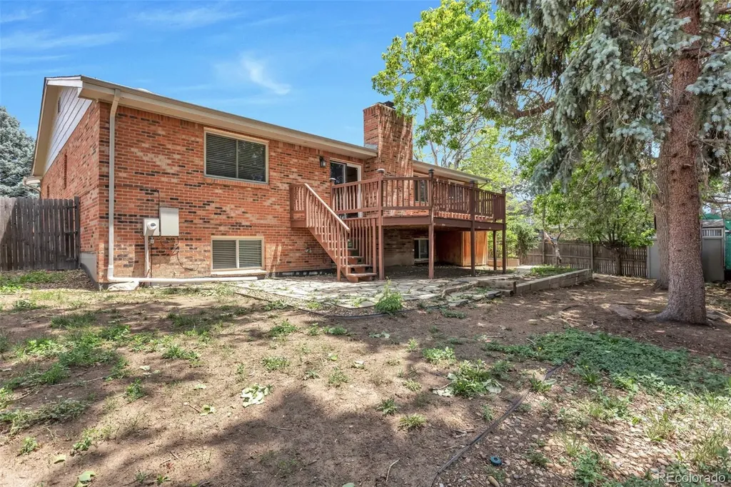 2093 S Rifle Street Aurora CO 80013