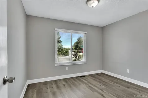 2093 S Rifle Street Aurora CO 80013