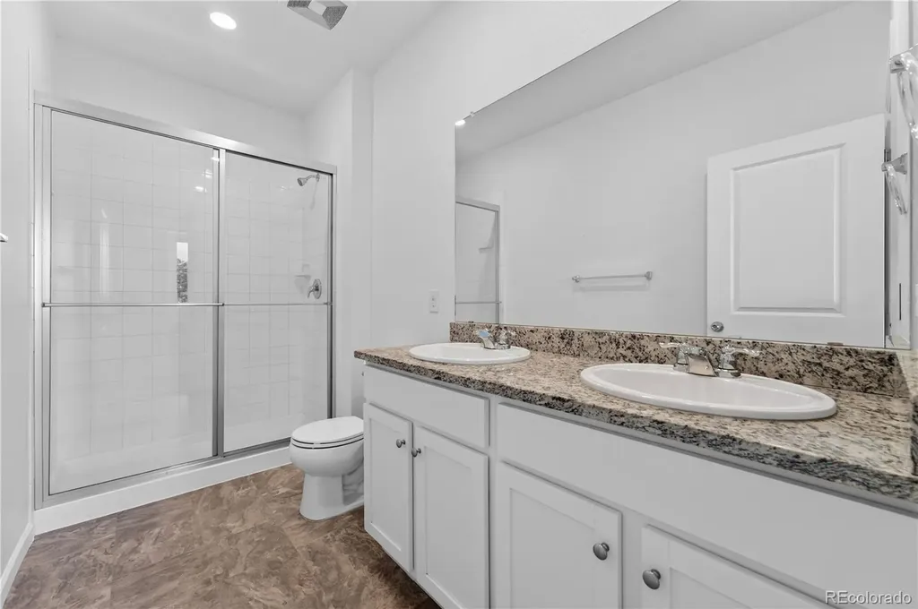 1046 Oak Circle Denver CO 80215