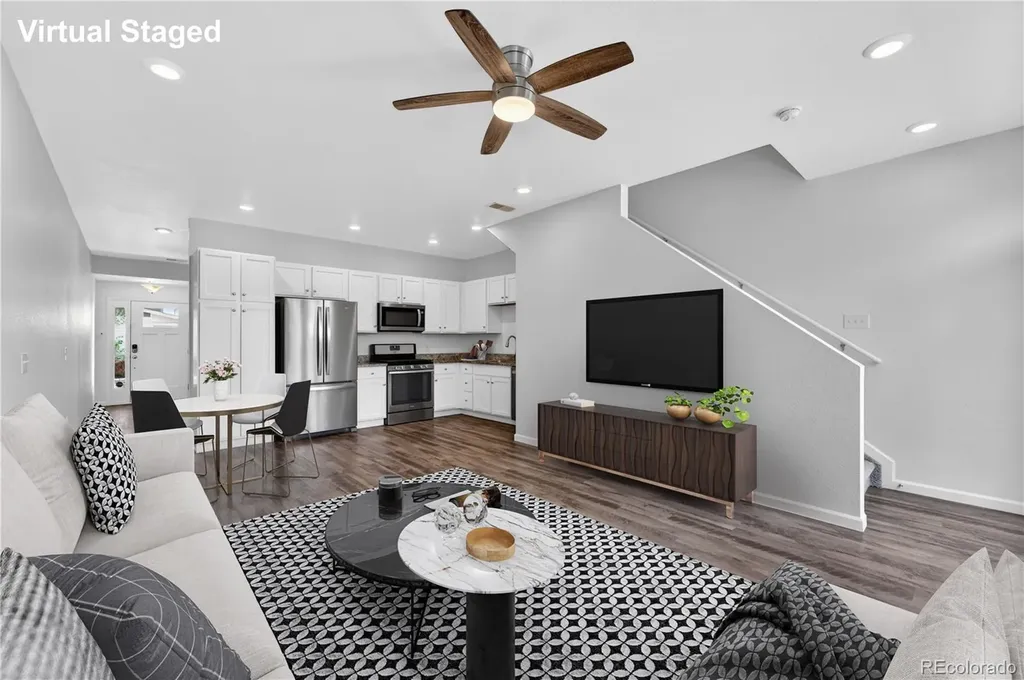 1046 Oak Circle Denver CO 80215