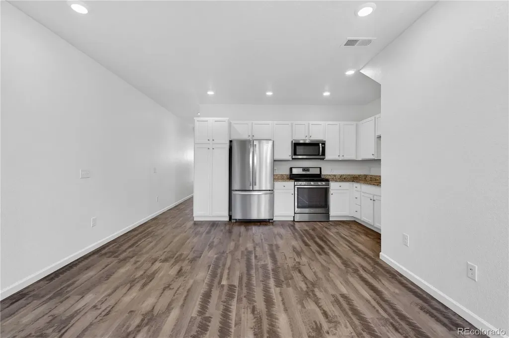 1046 Oak Circle Denver CO 80215