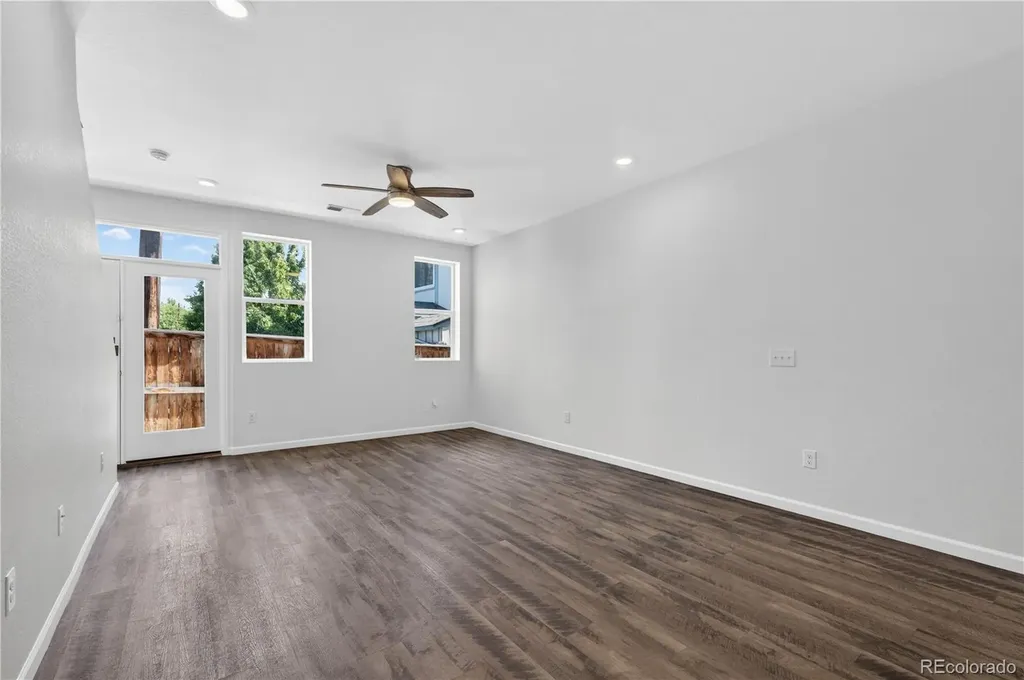 1046 Oak Circle Denver CO 80215
