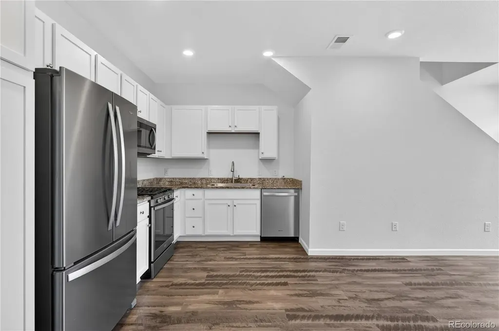 1046 Oak Circle Denver CO 80215