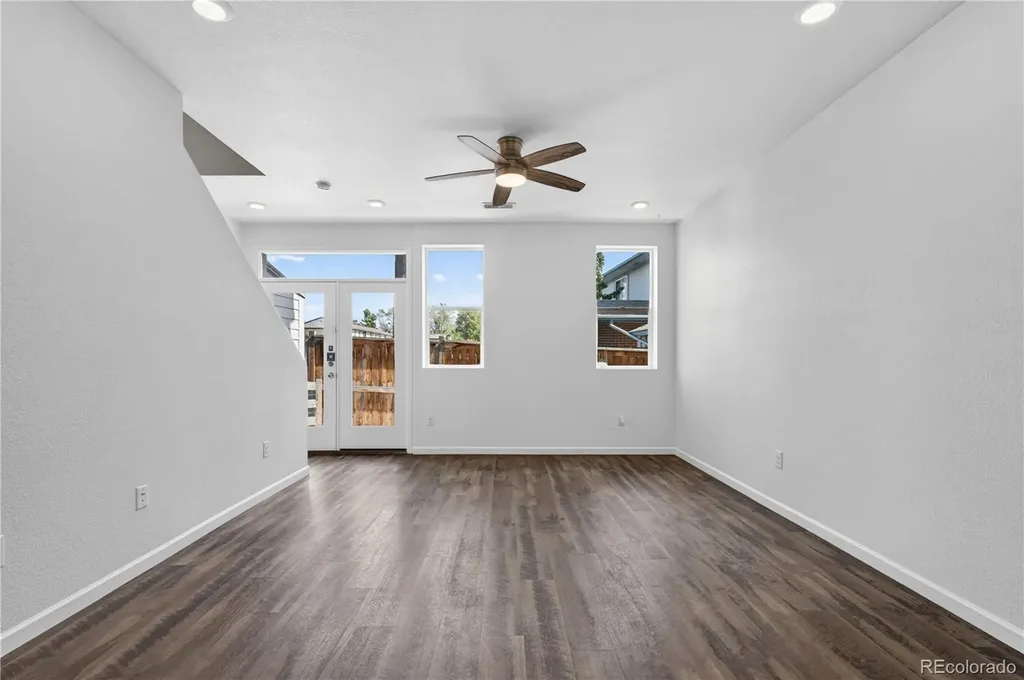 1046 Oak Circle Denver CO 80215