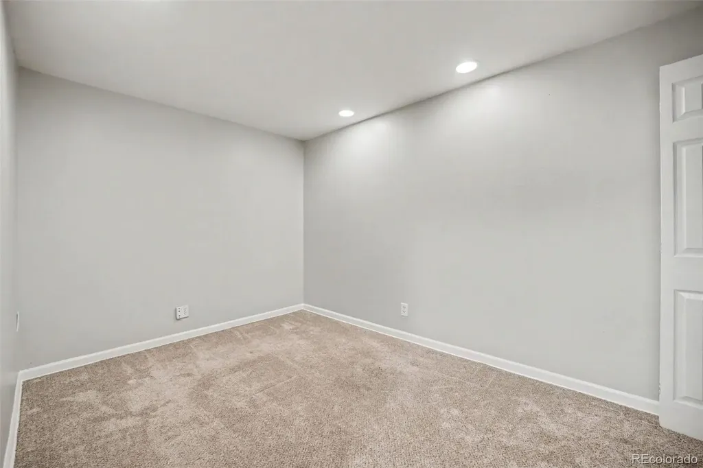 10242 Kelliwood Way Highlands Ranch CO 80126