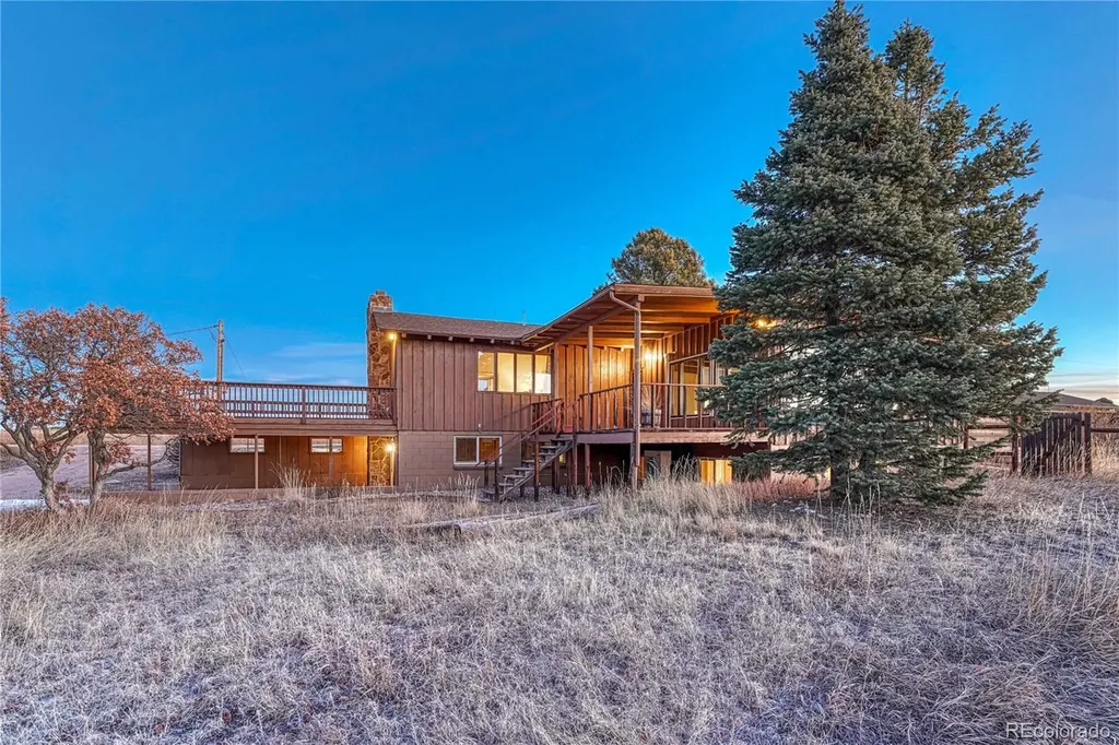 271 N Ridge Road Castle Rock CO 80104
