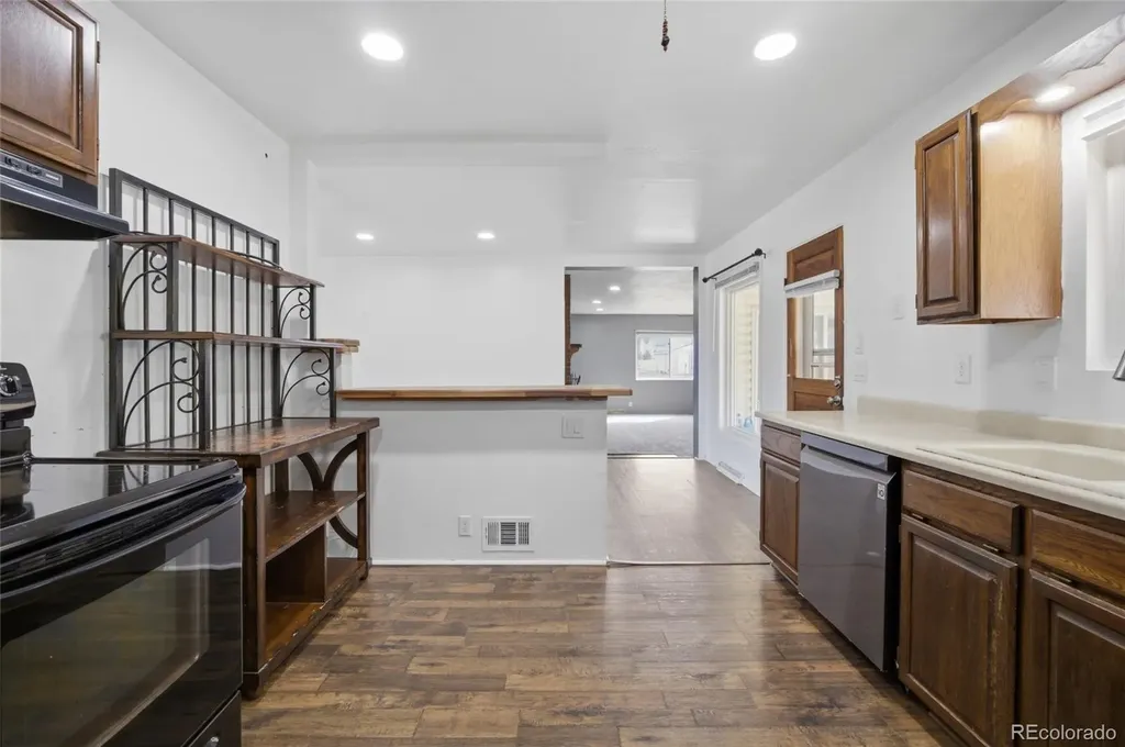 308 5th Street Dacono CO 80514