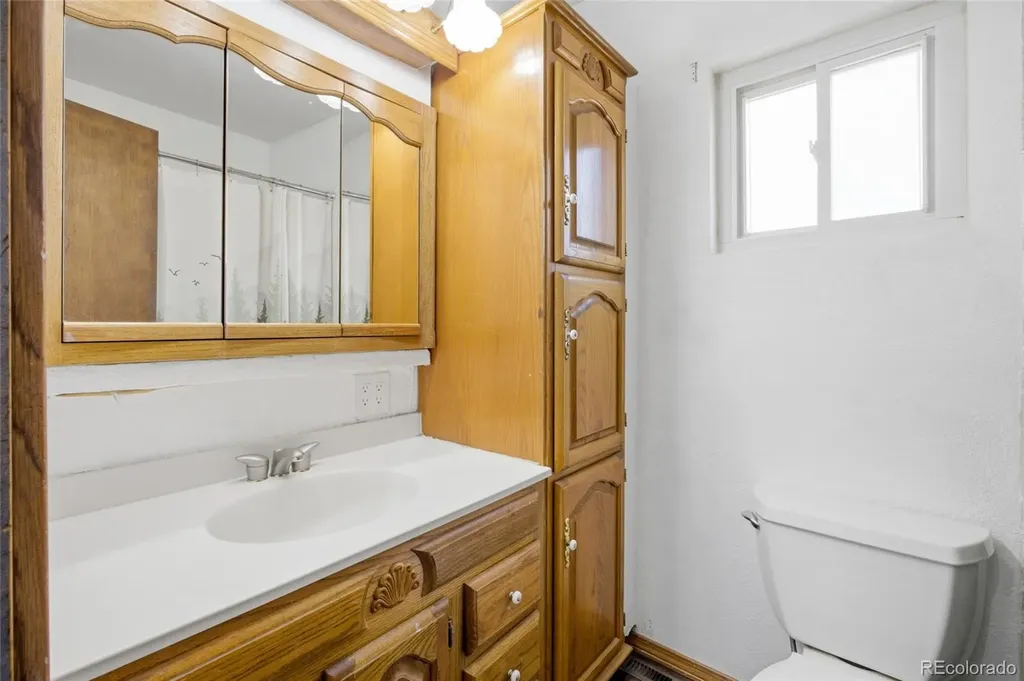 308 5th Street Dacono CO 80514