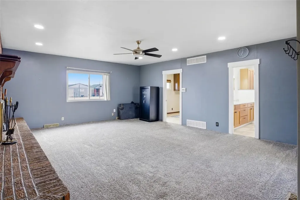 308 5th Street Dacono CO 80514