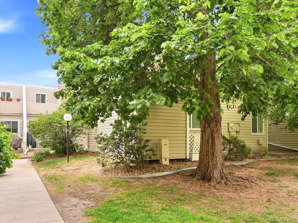 2618 S Xanadu Way Aurora CO 80014