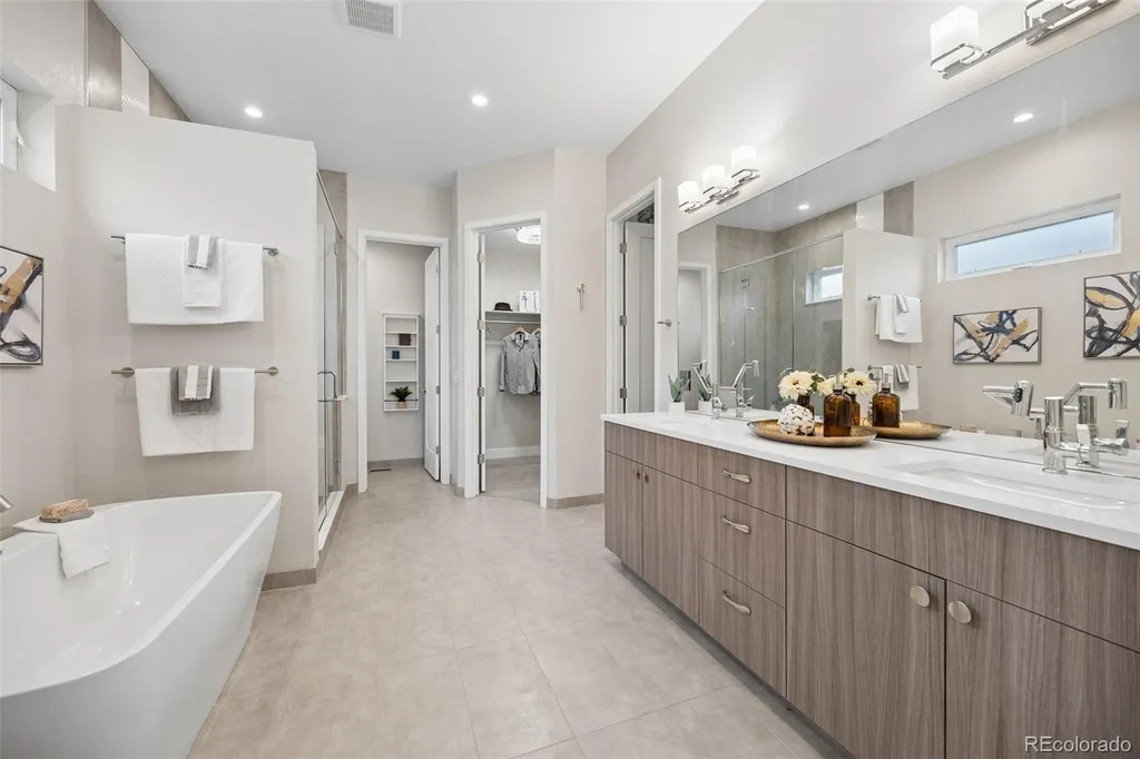 6076 W Keene Avenue Denver CO 80235