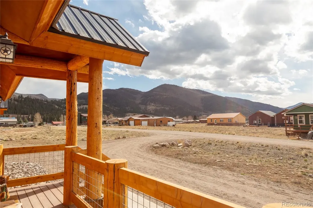 426 Commodore Drive Creede CO 81130